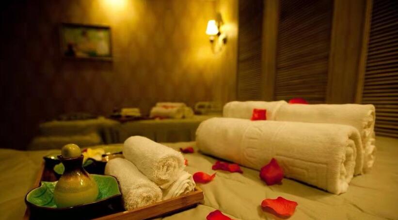 长沙岳麓区高端水疗spa会馆就这样带着清风月静抚慰了光阴悲喜